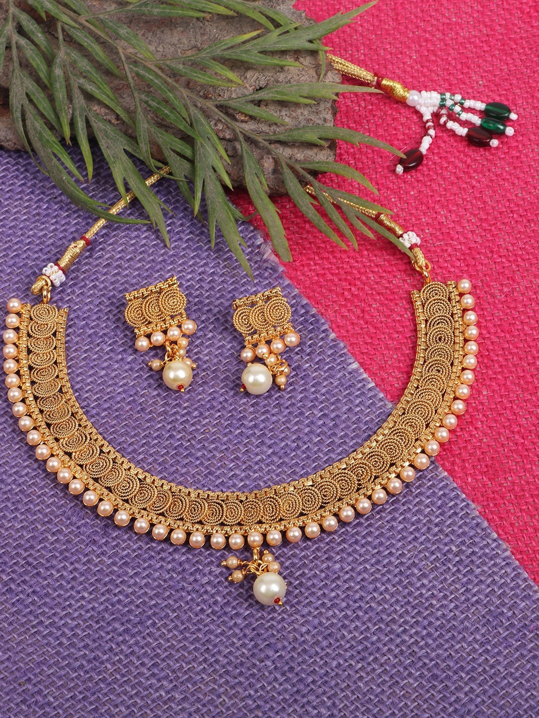 

JEWELS GEHNA Gold-Plated White Pearl Studded Jewellery Set