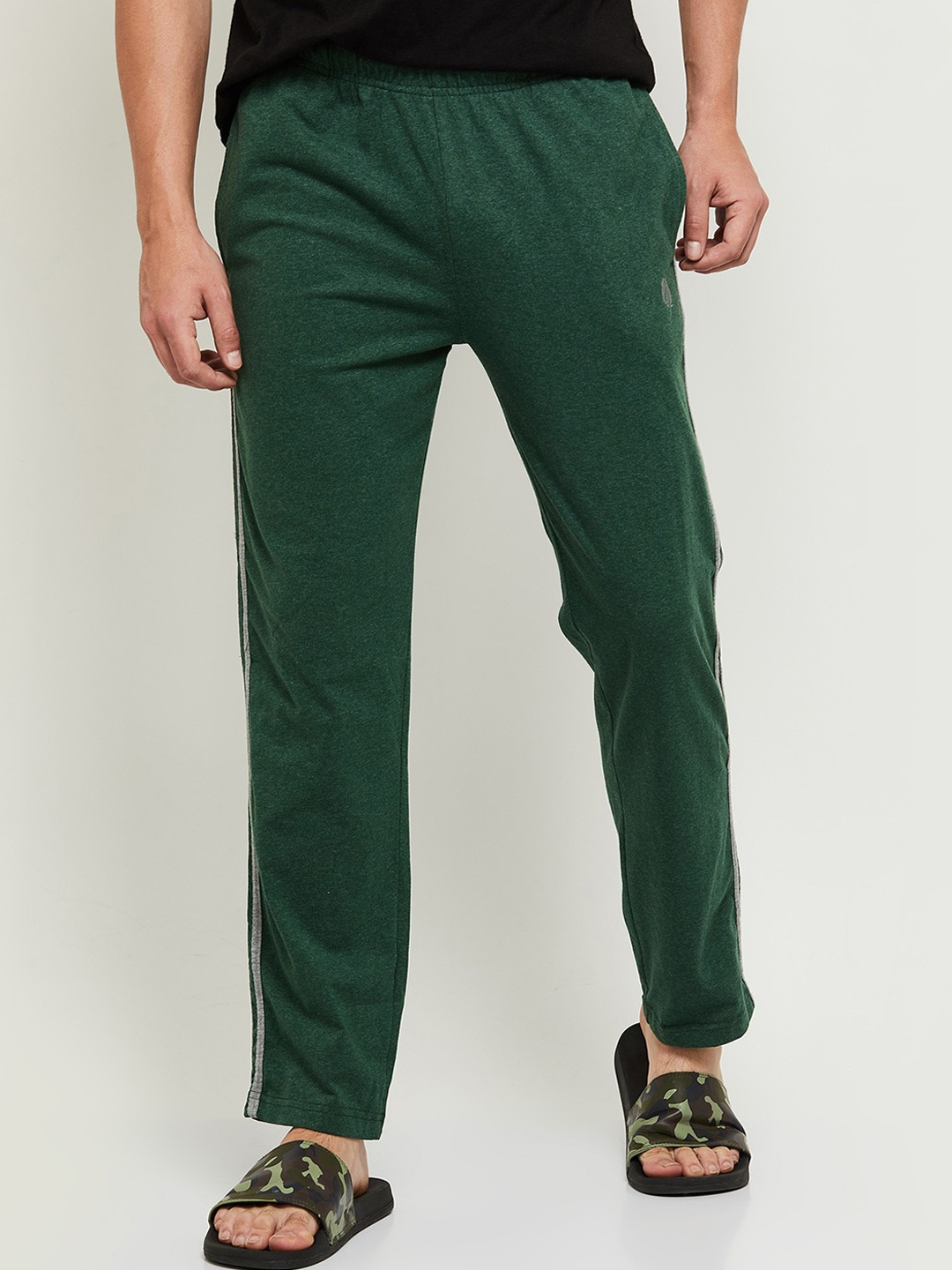 

Max Men Green Solid Cotton Track Pants