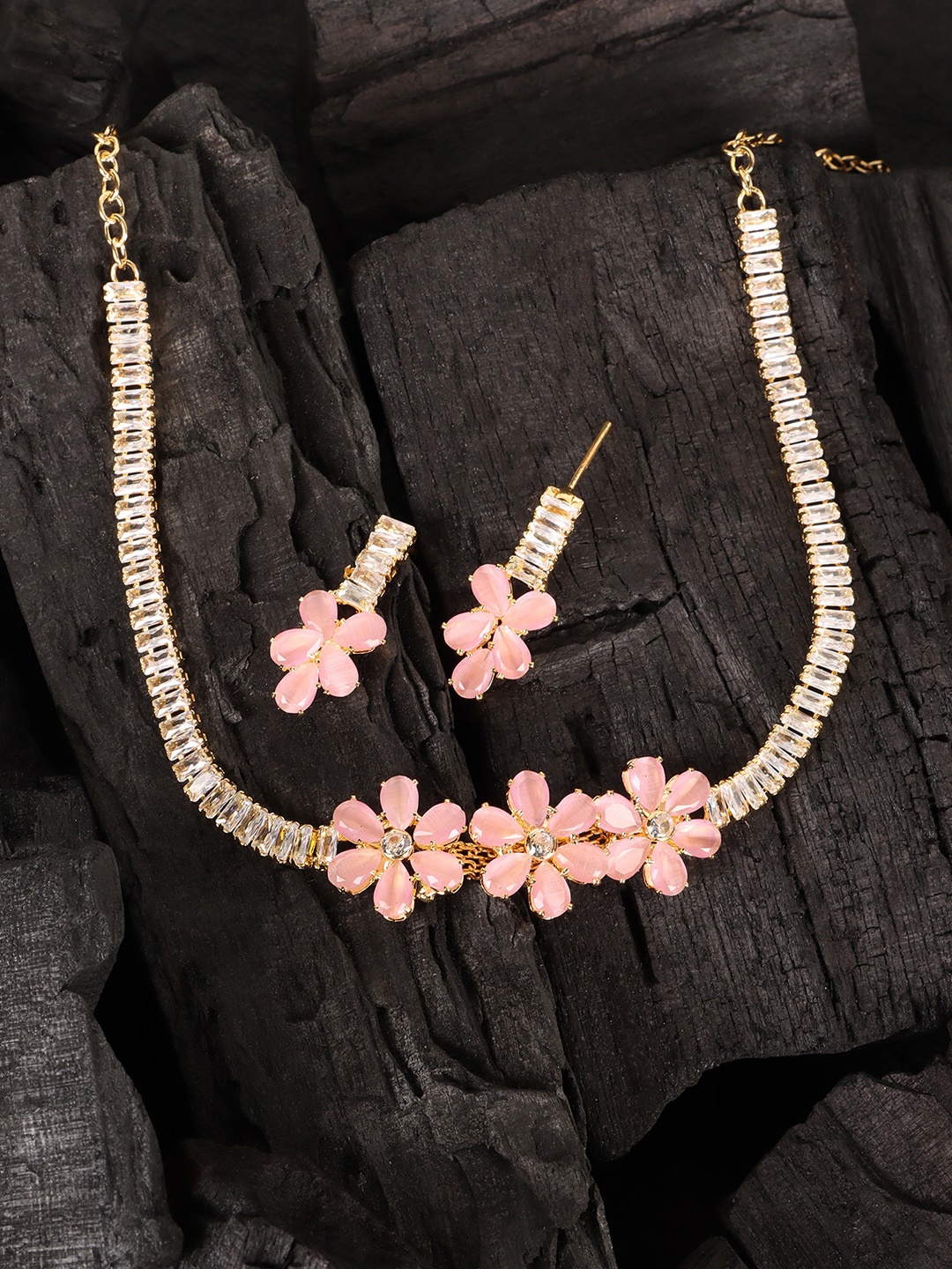 

JEWELS GEHNA Gold-Plated Pink Stone Studded Jewellery Set