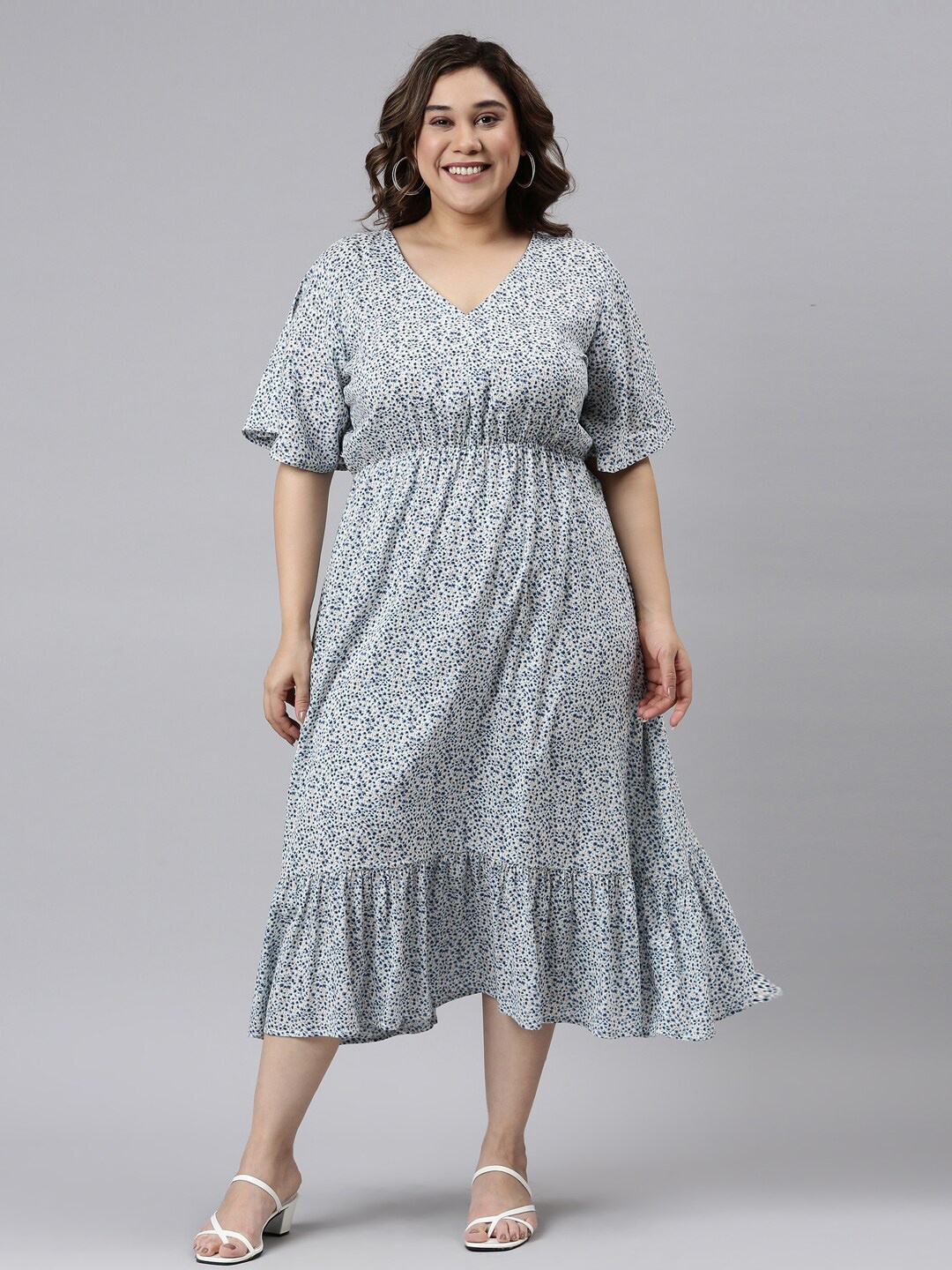 

The Pink Moon Plus Size White & Blue Ethnic Motifs Empire Midi Dress