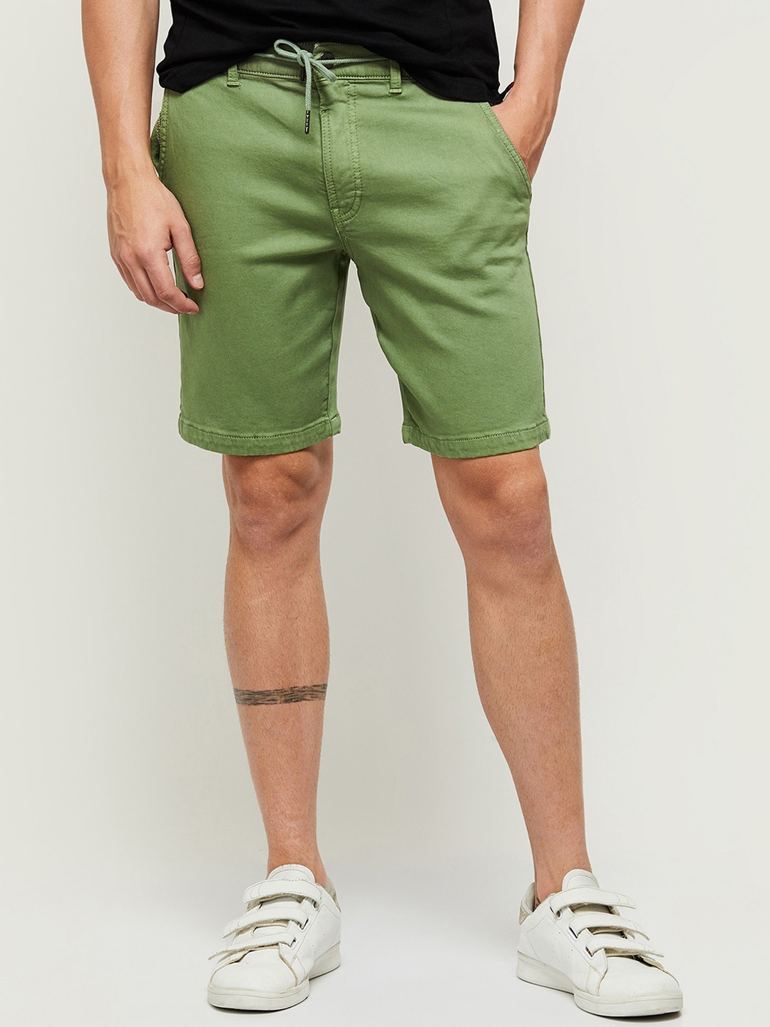 

max Men Olive Green Shorts