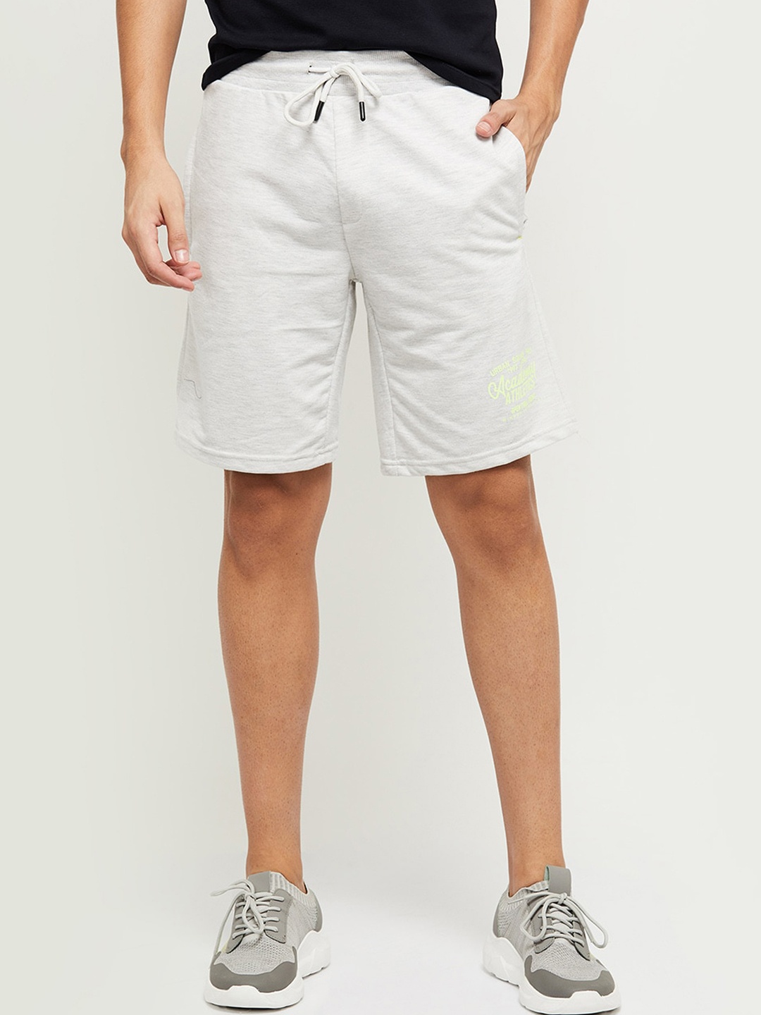 

max Men White Shorts
