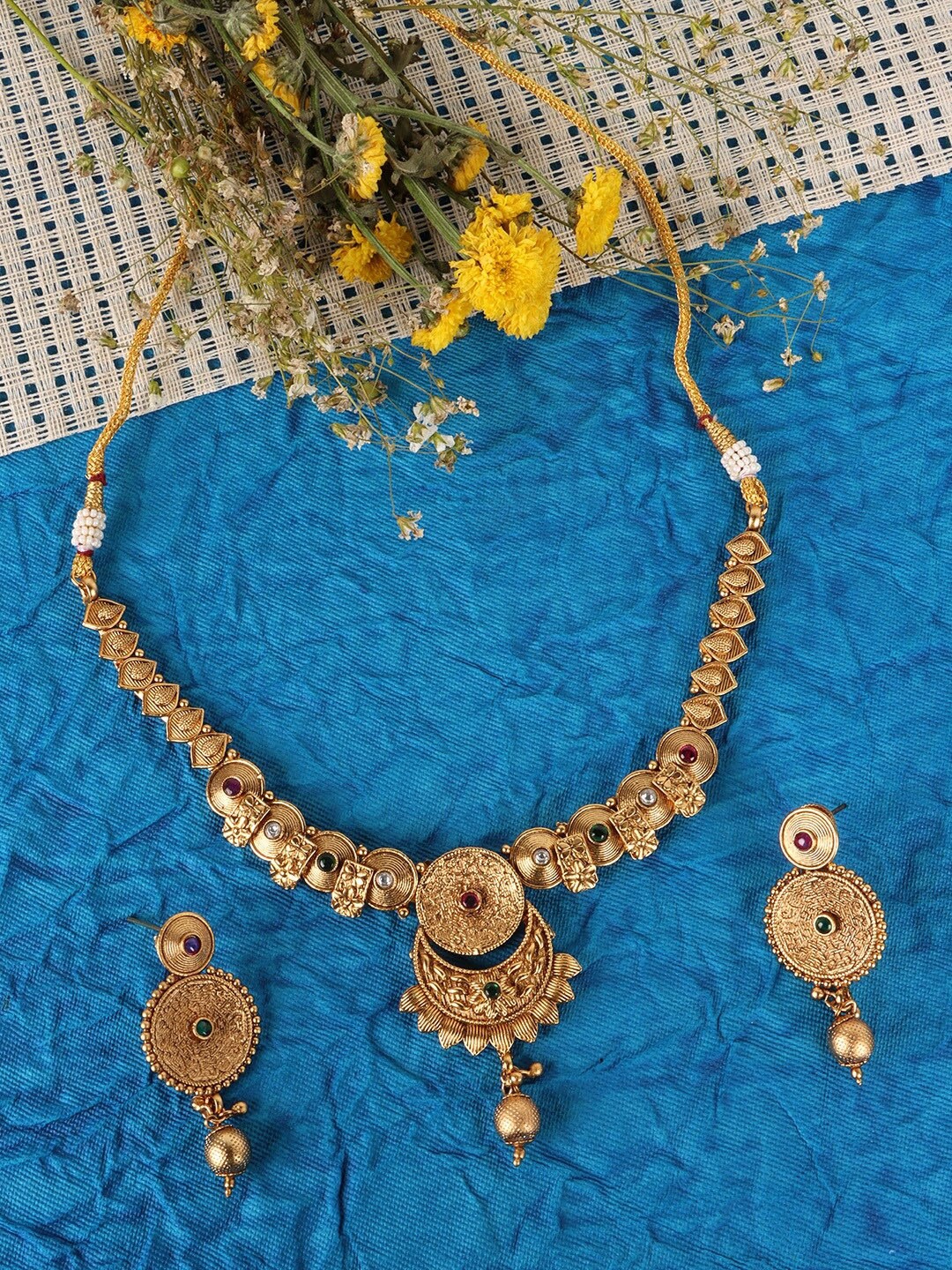 

JEWELS GEHNA Gold-Plated Stone Studded Choker Jewellery Set