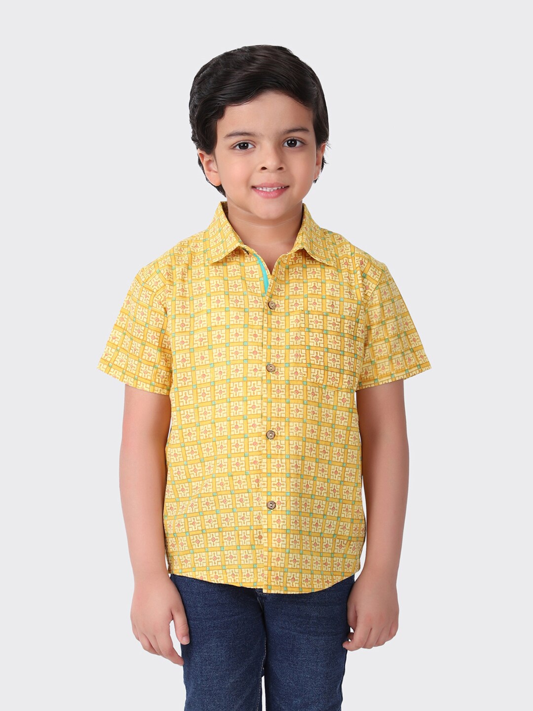

Fabindia Boys Yellow Printed Casual Shirt