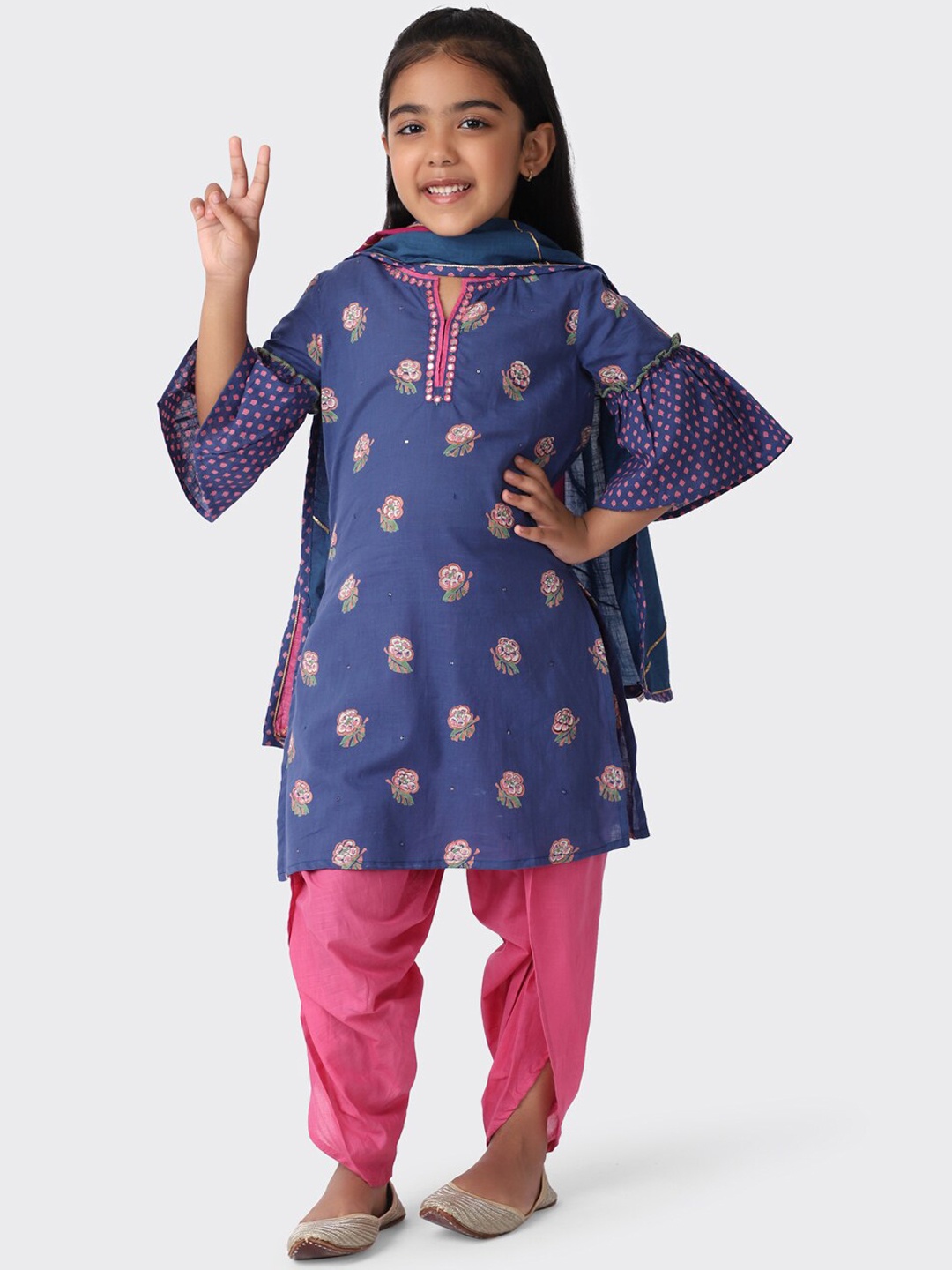 

Fabindia Girls Blue & Pink Printed Pure Cotton Kurta with Dhoti Pants & With Dupatta