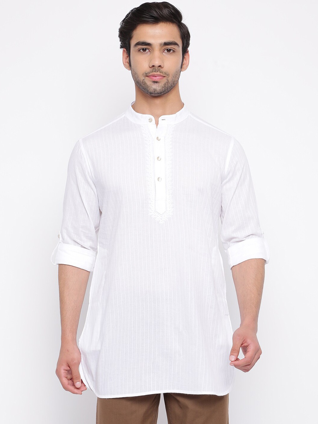 

Fabindia Men White Thread Work Kurta