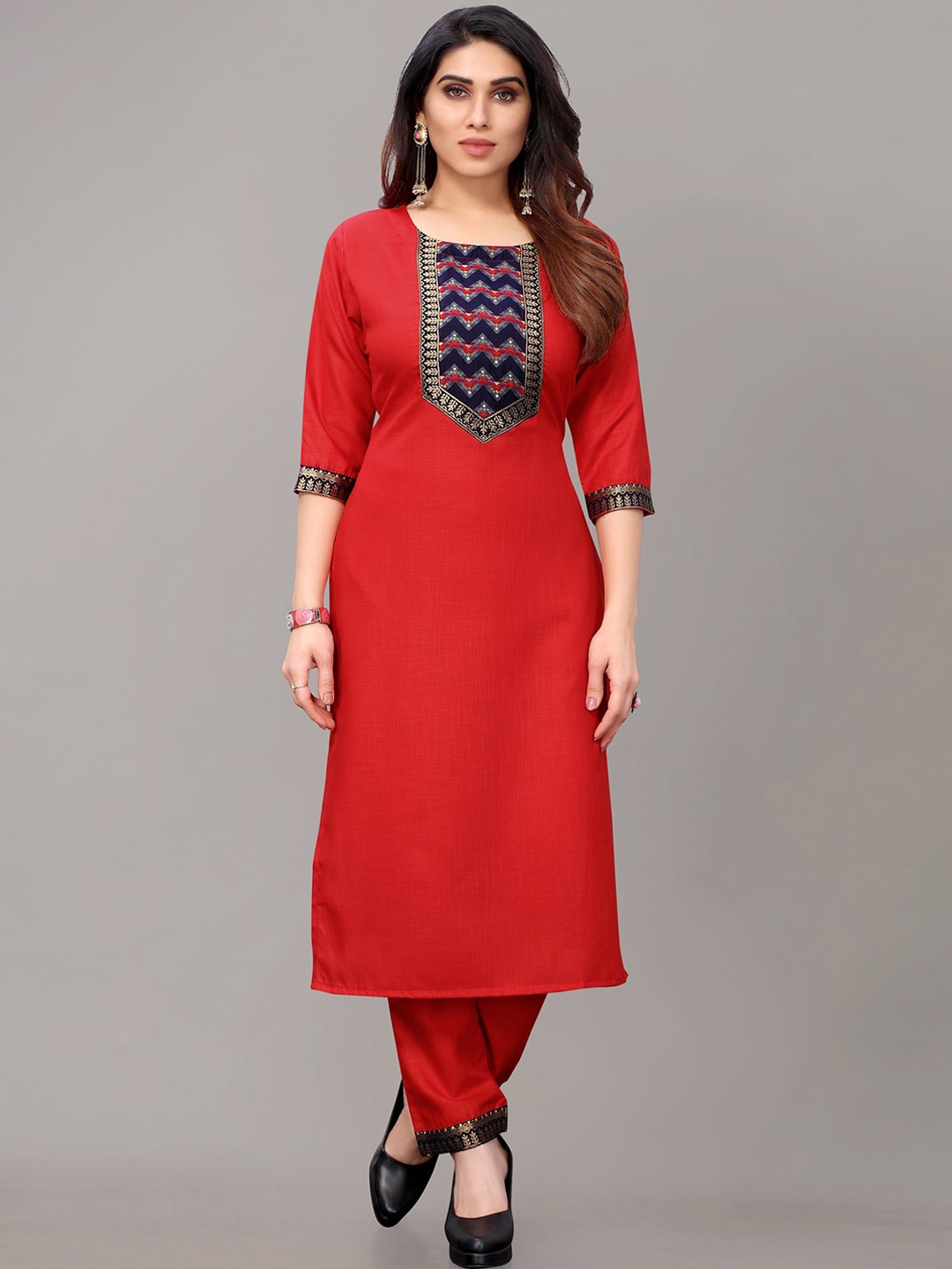 

AYKA CLOTHINGS Women Red Yoke Design Panelled Patchwork Kurta with Trousers