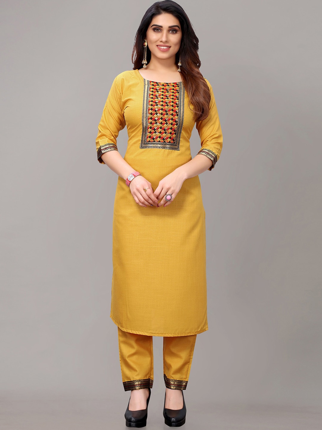 

AYKA CLOTHINGS Women Mustard Yellow Patchwork Kurta with Trousers