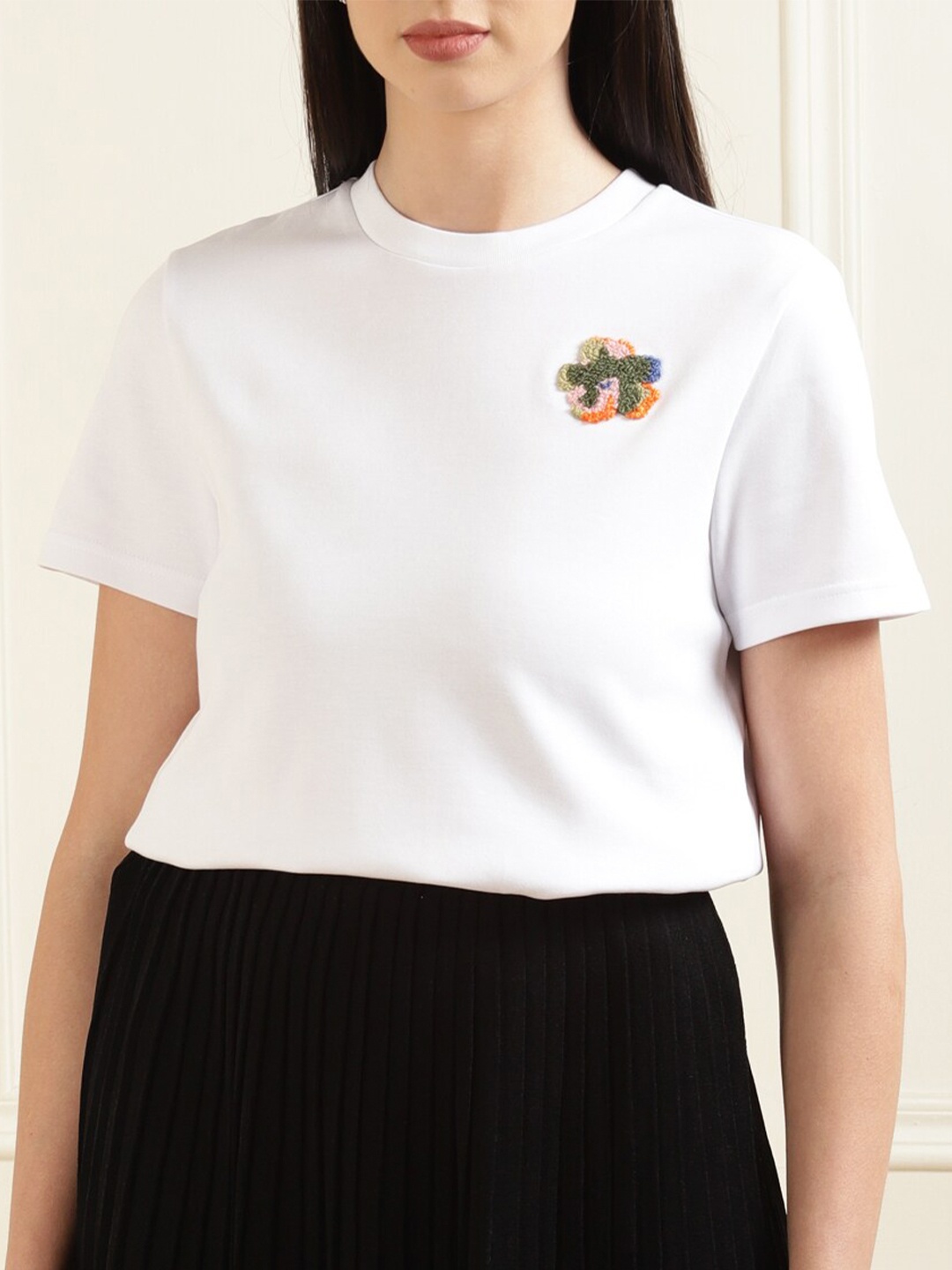 

Ted Baker Women White Applique T-shirt