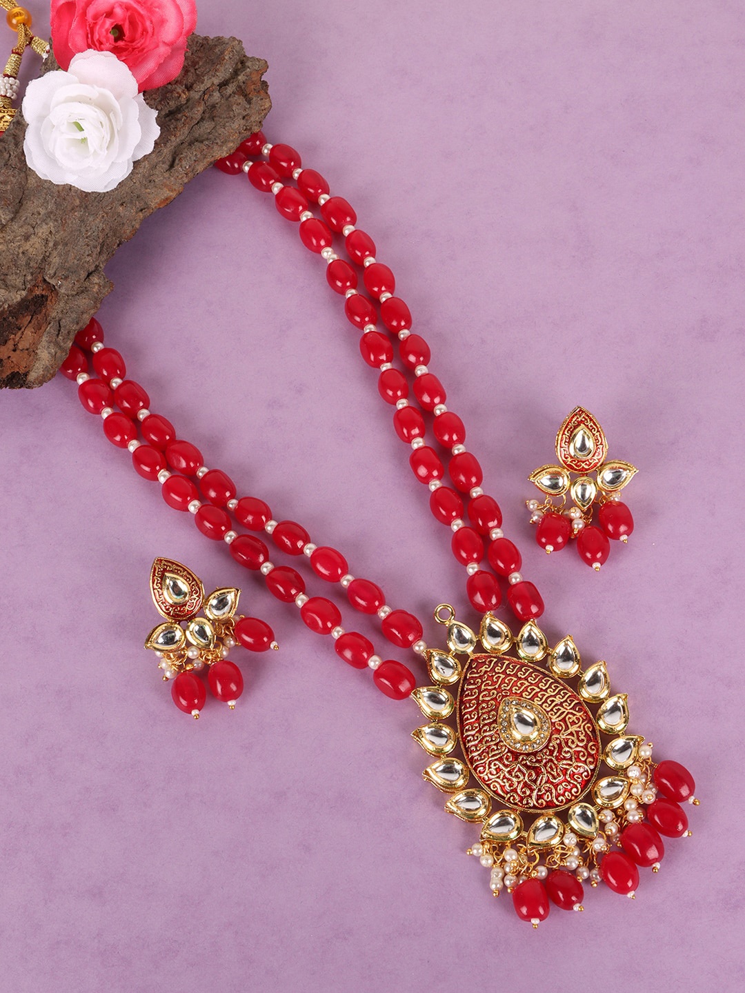 

JEWELS GEHNA Women Gold-Plated Red Beaded & White Kundan Studded Jewelry Set