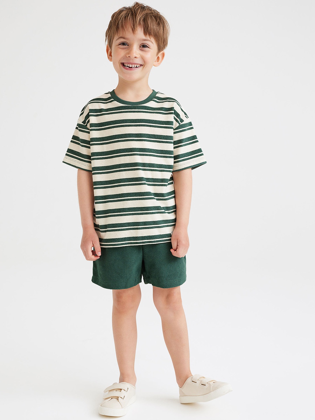 

H&M Boys Green & Off White Striped 2-Piece Terry Set