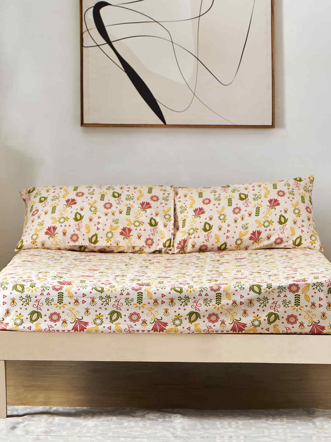 

Chumbak Red & Green Floral 130 TC Queen Bedsheet with 2 Pillow Covers