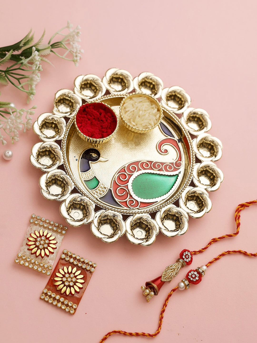 

Aapno Rajasthan Red & Gold-Toned Peacock Bhaiya Bhabhi Rakhi Gift Set