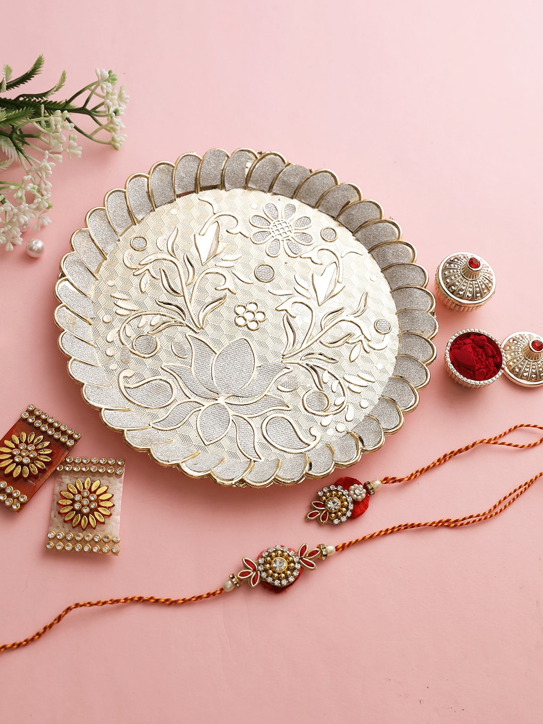 

Aapno Rajasthan Set of 2 Bhaiya Bhabhi Rakhi, Silver