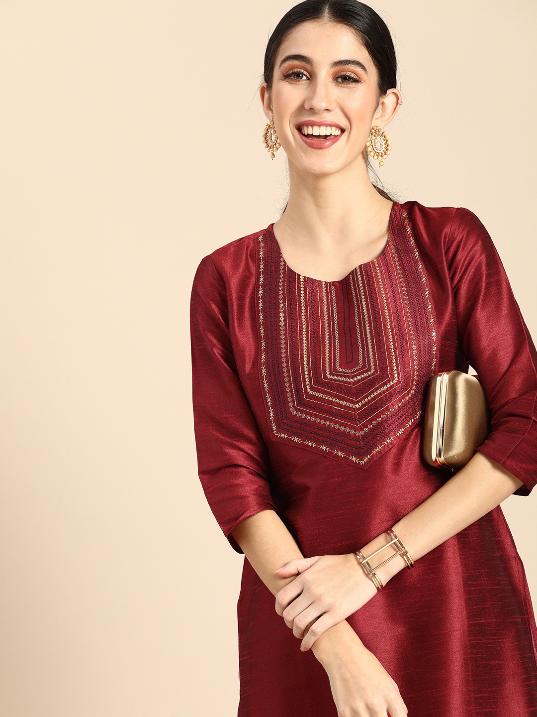 

Anouk Women Maroon Geometric Yoke Design Kurta