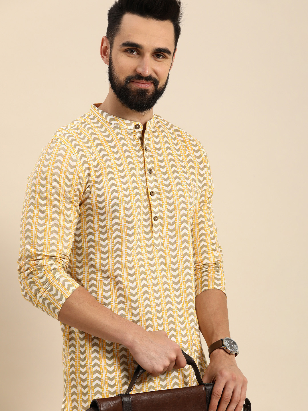 

Anouk Men Geometric Printed Pure Cotton Straight Kurta, Mustard