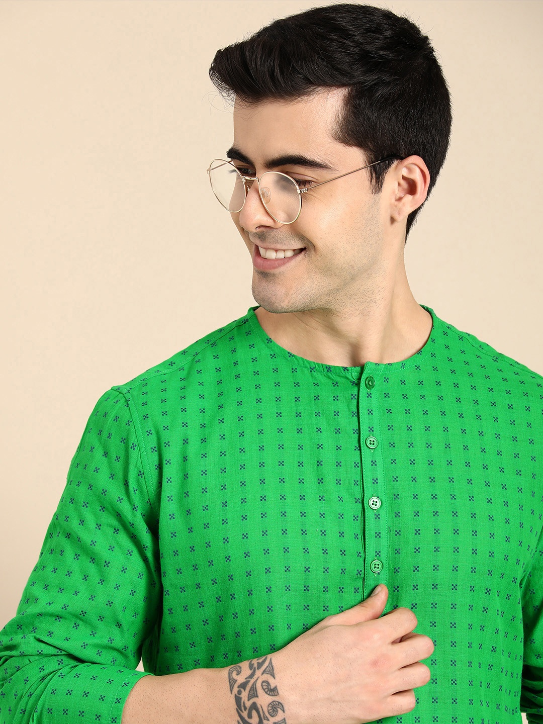 

Anouk Men Green & Purple Ethnic Motifs Embroidered Thread Work Pure Cotton Kurta