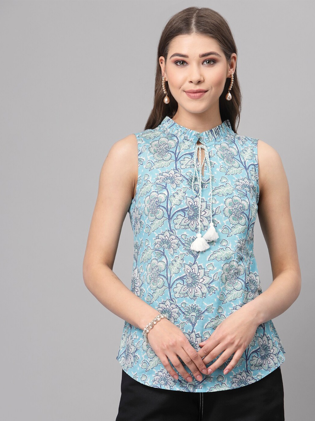 

QOMN Women Blue Printed Tie-Up Neck Top