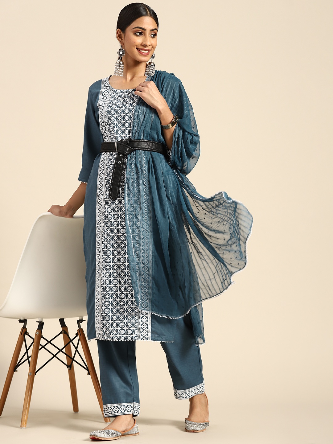 

Sangria Women Teal Blue & White Chikankari Kurta with Trousers & Dupatta