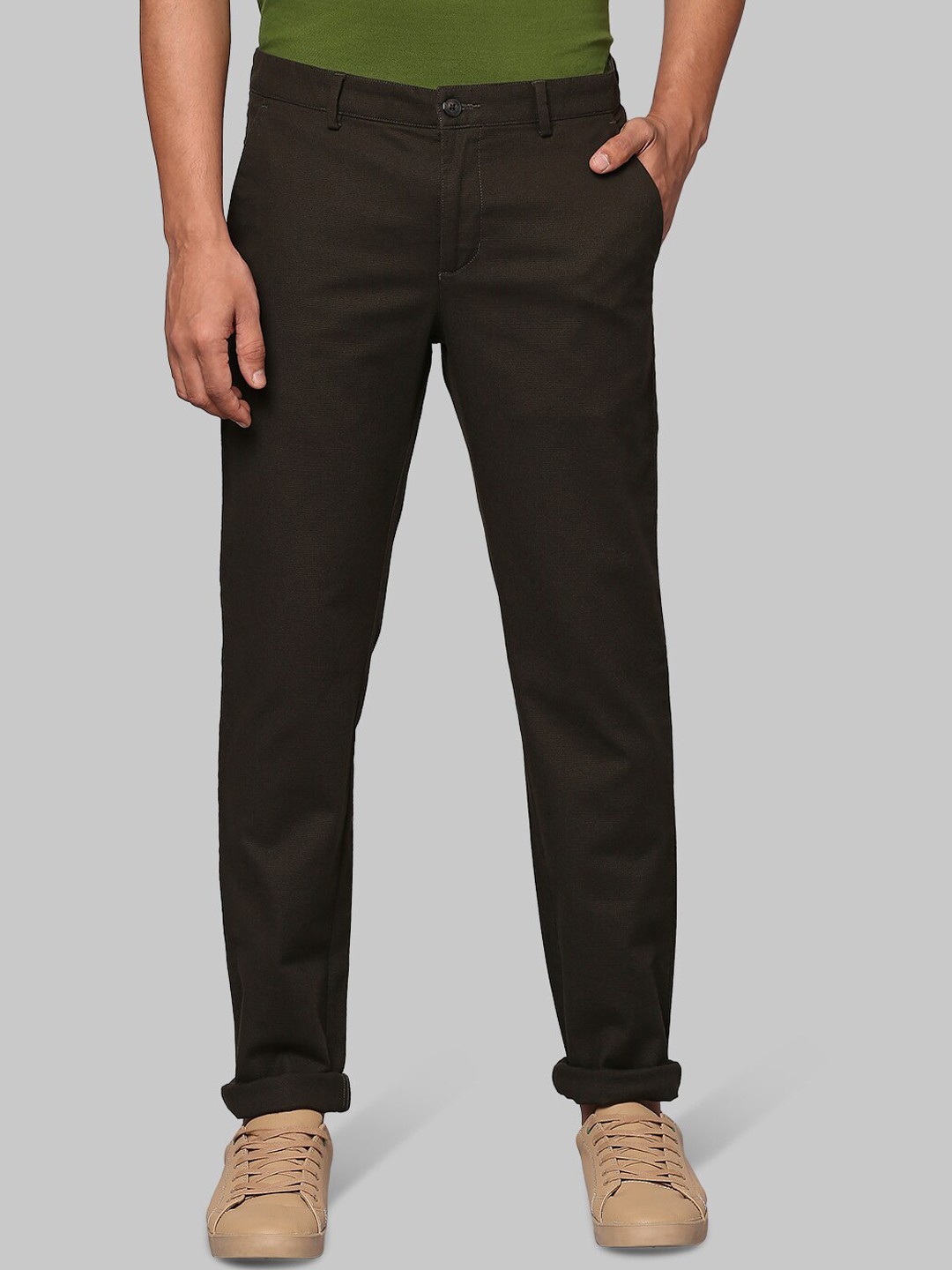 

Park Avenue Men Olive Green Trousers