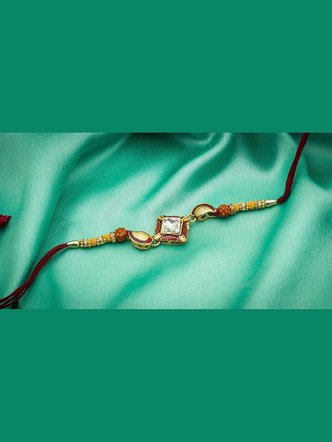 

aadita Men Gold-Toned White Kundan & Pearl Rakhi