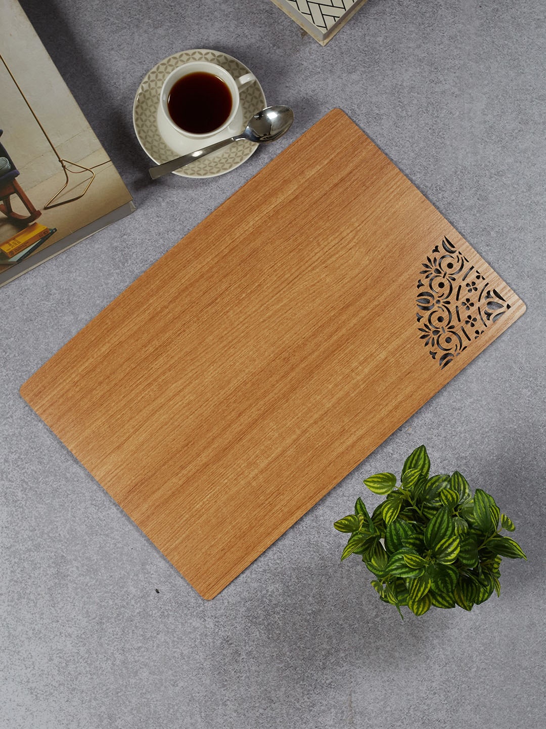 

HomeTown Set of 2 Tan Brown Reversible Engineered Wood Table Placemat