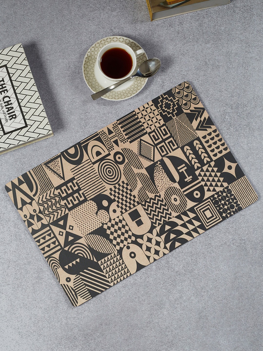 

HomeTown Set of 2 Printed Engineered Beige Wood Table Placemats