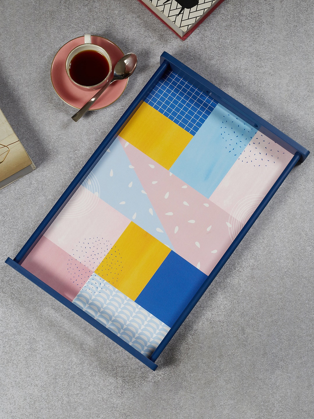 

HomeTown Blue & Pink Printed Trays