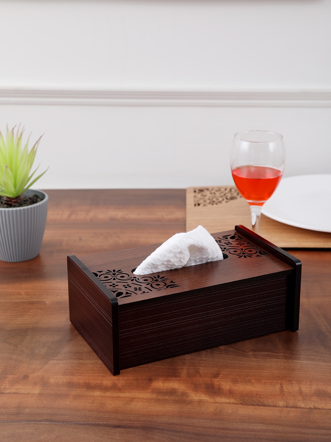

HomeTown Brown Reversible Wood Tissue Holder