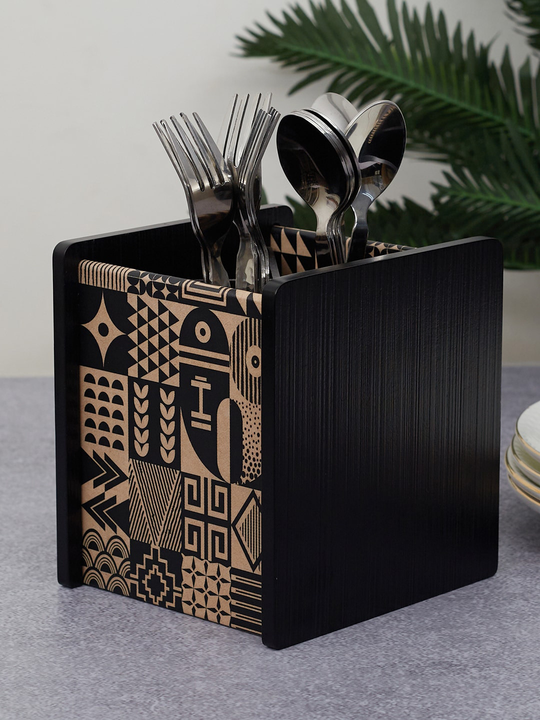 

HomeTown Brown Printed Wood Cutlery Holder