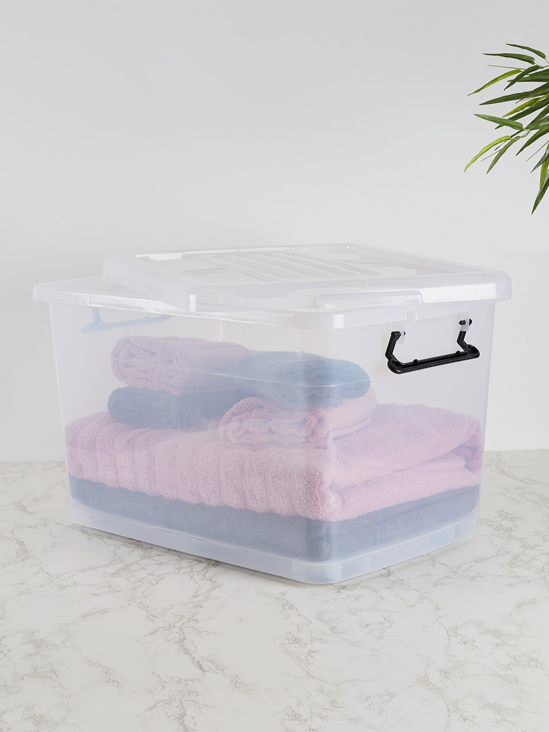 

HomeTown Transparent Plastic Storage Organiser