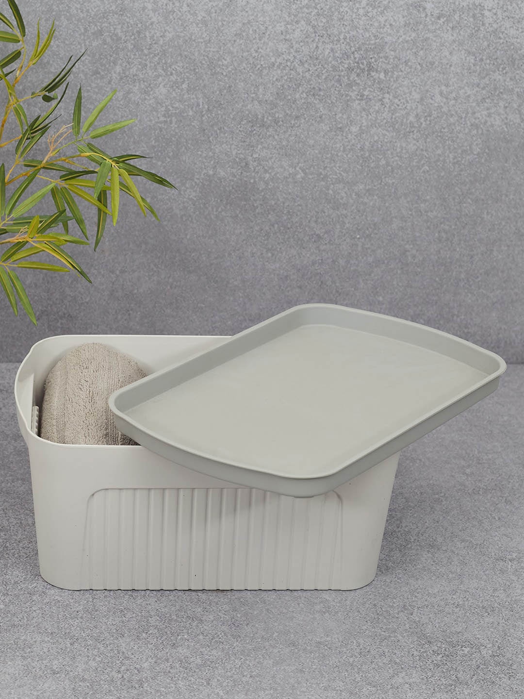 

HomeTown Grey Solid Plastic Storage Container With Lid 7L