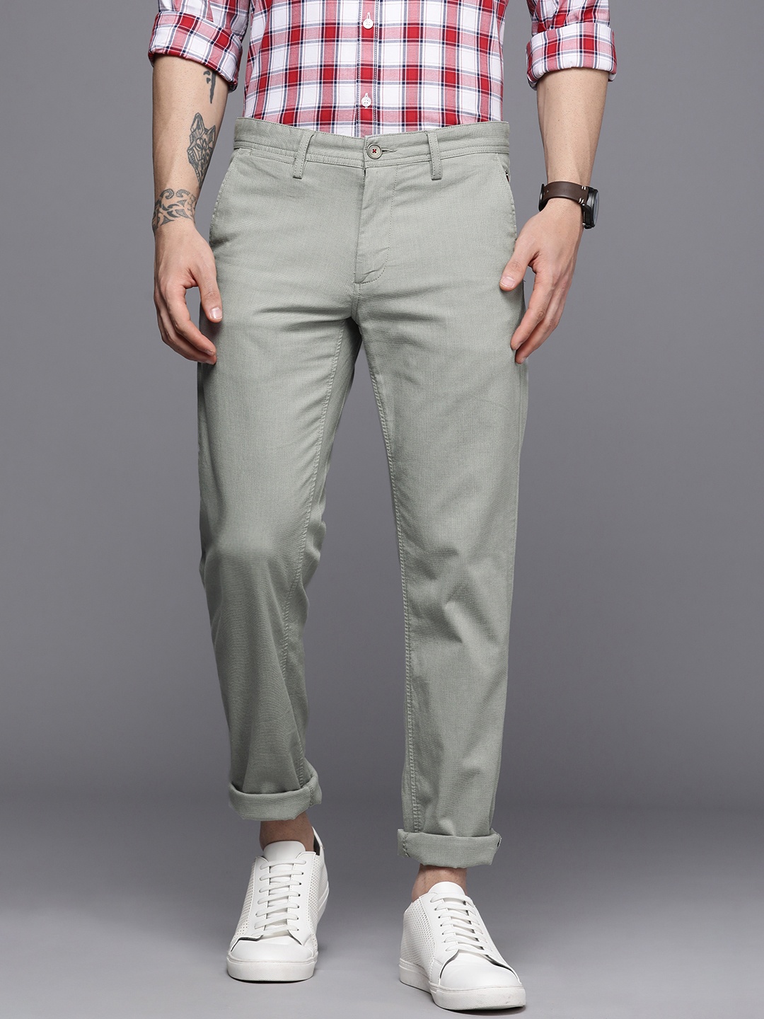 

Louis Philippe Sport Men Olive Green Solid Slim Fit Chinos Trousers