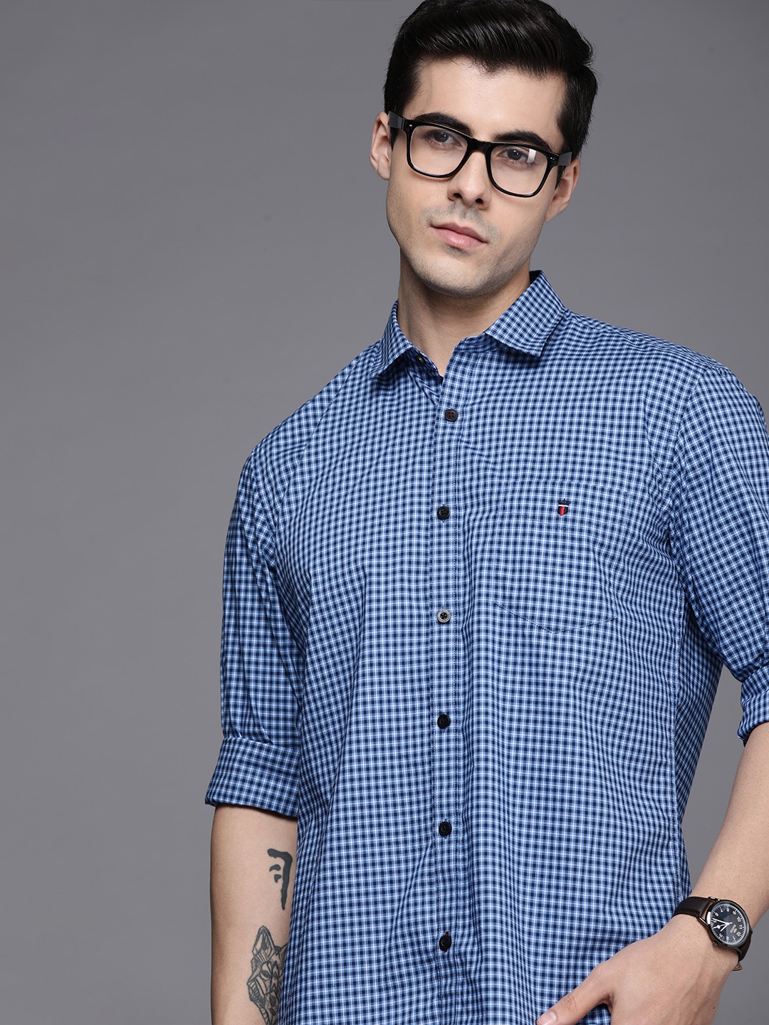 

Louis Philippe Sport Men Blue Slim Fit Checked Pure Cotton Casual Shirt