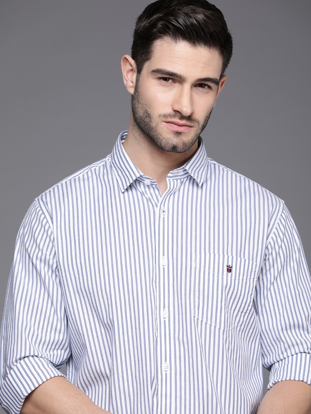 

Louis Philippe Sport Men White & Blue Slim Fit Striped Pure Cotton Casual Shirt