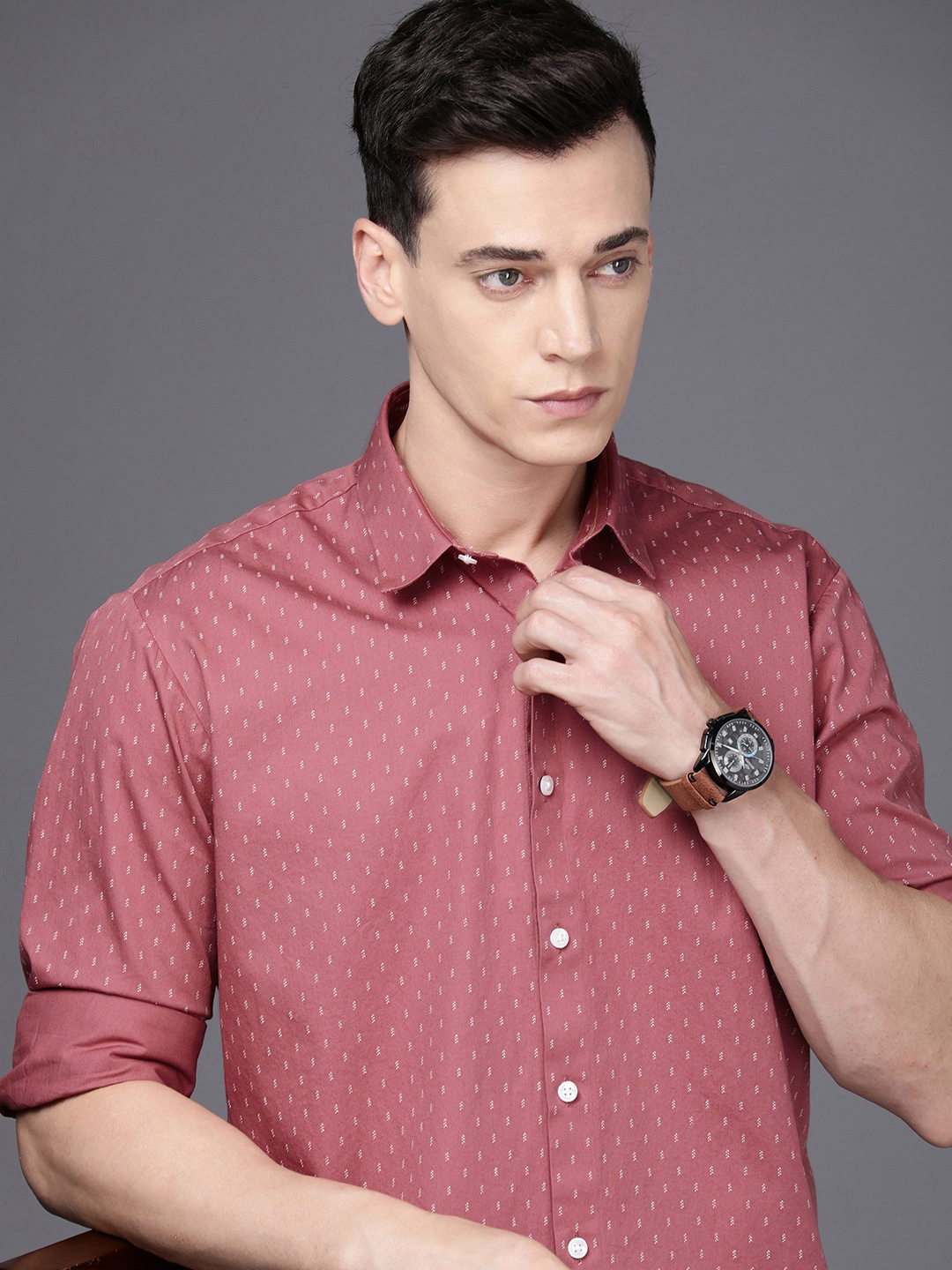 

Louis Philippe Sport Men Rose & White Slim Fit Printed Pure Cotton Casual Shirt