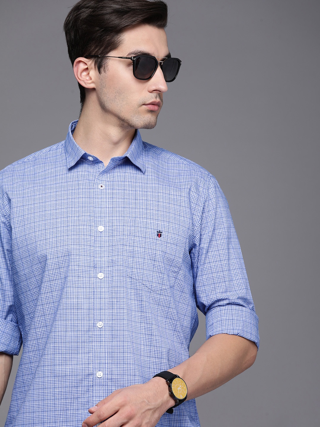 

Louis Philippe Sport Men Blue Slim Fit Checked Pure Cotton Casual Shirt
