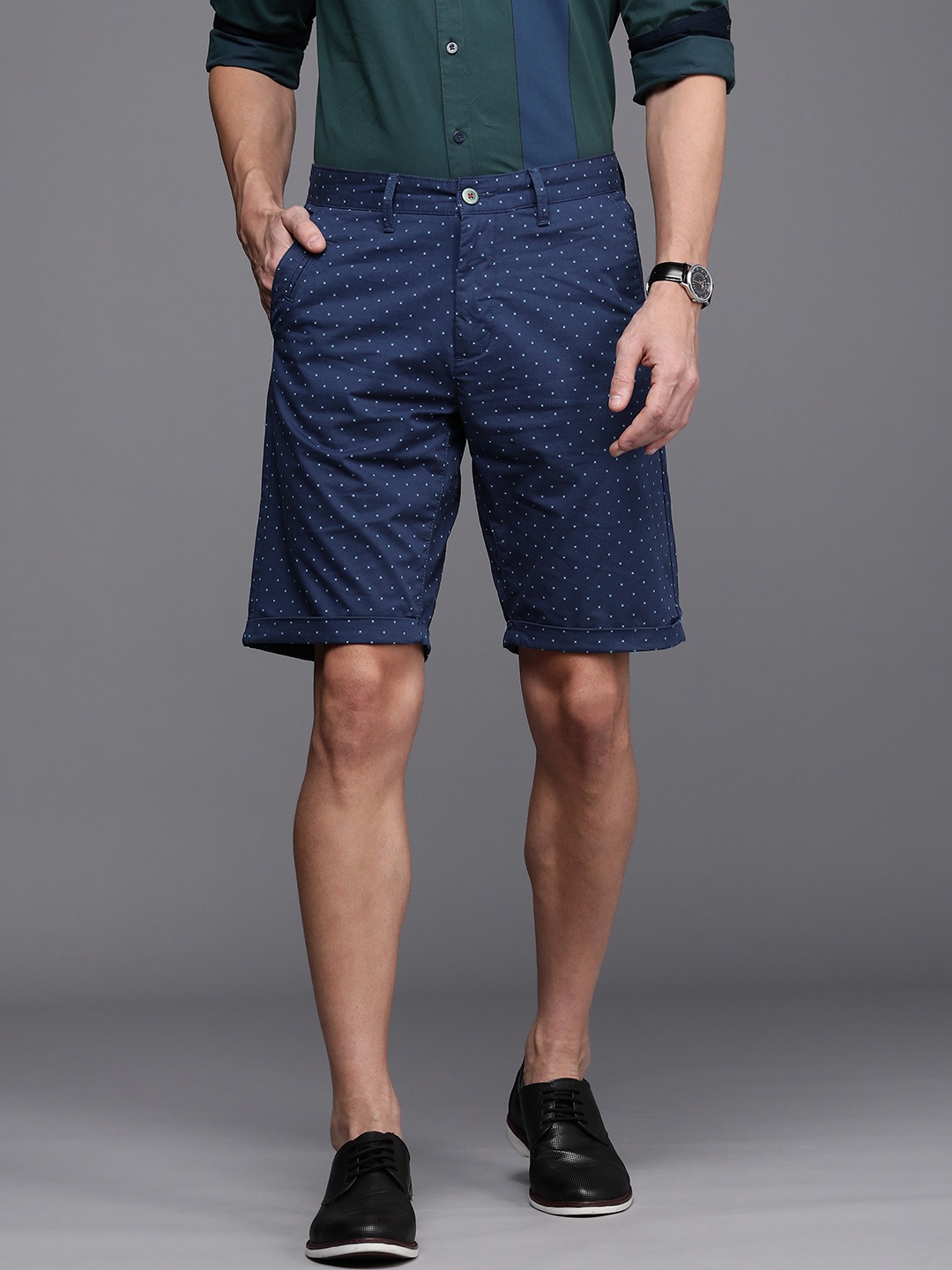 

Louis Philippe Sport Men Navy Blue Geometric Printed Slim Fit Low-Rise Shorts