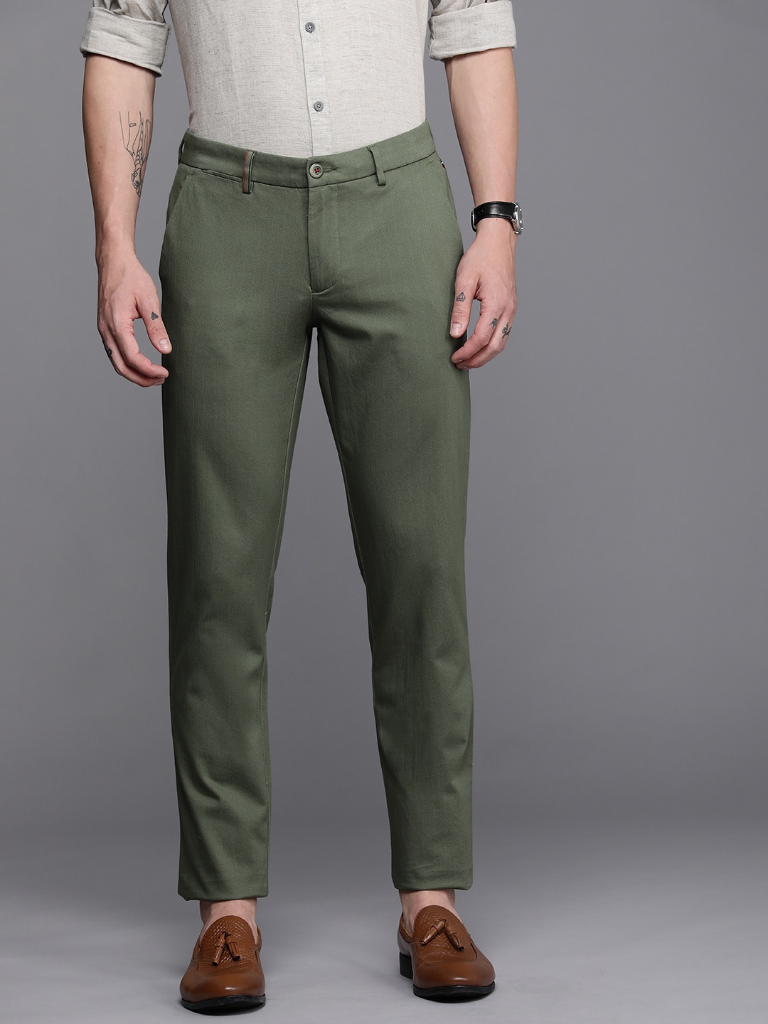 

Louis Philippe Sport Men Olive Green Solid Slim Fit Trousers