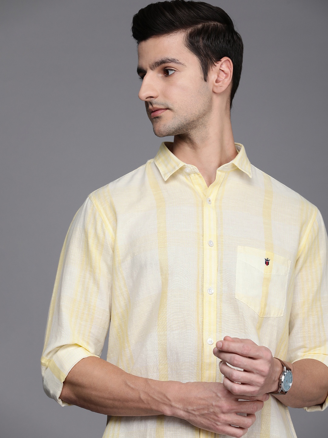 

Louis Philippe Sport Men Yellow & White Slim Fit Checked Casual Shirt