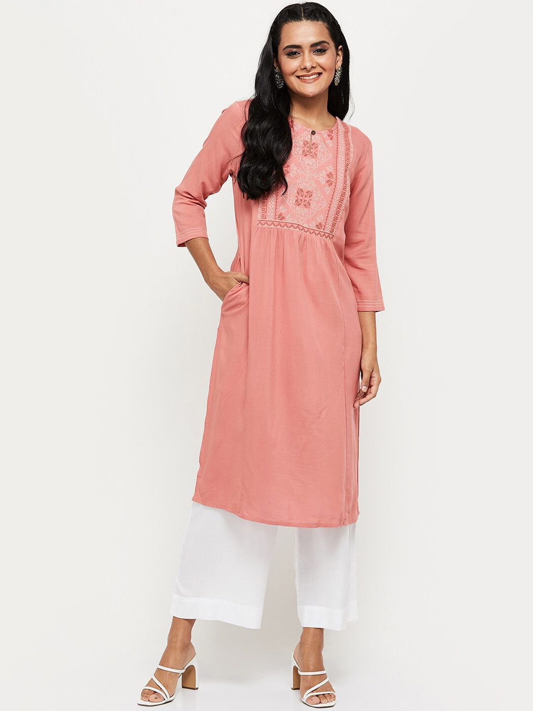 

max Women Pink Thread Work Kurta