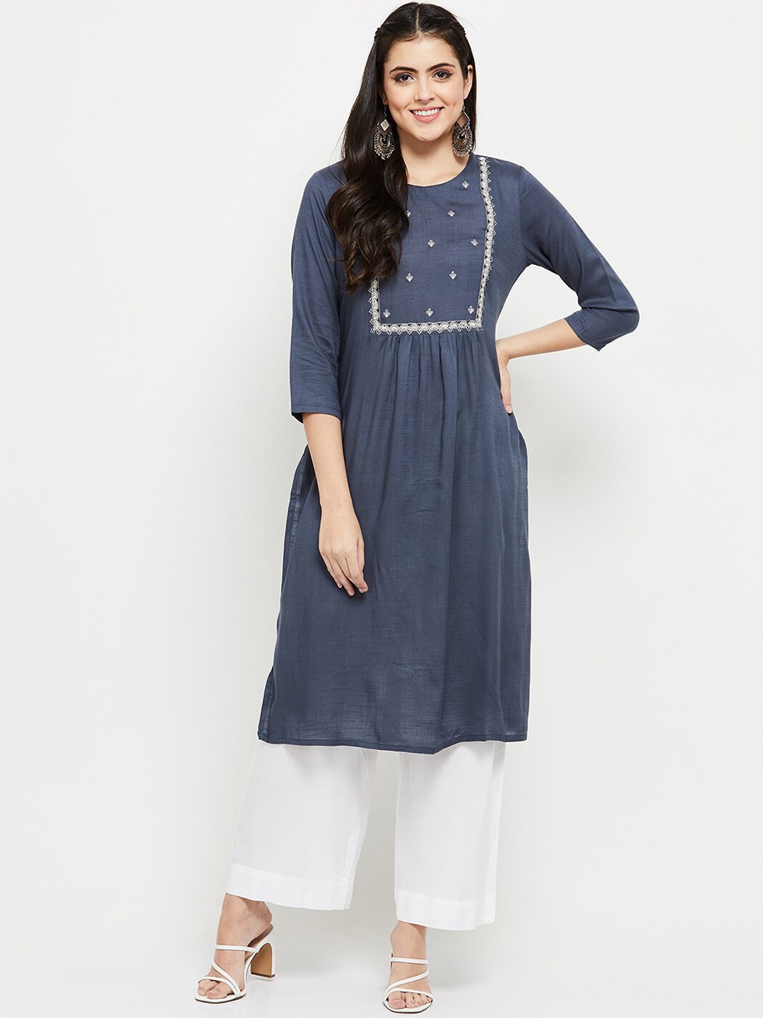 

max Women Blue Embroidered Kurta