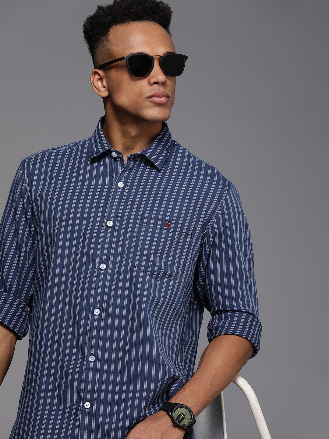 

Louis Philippe Jeans Men Slim Fit Striped Pure Cotton Casual Shirt, Navy blue