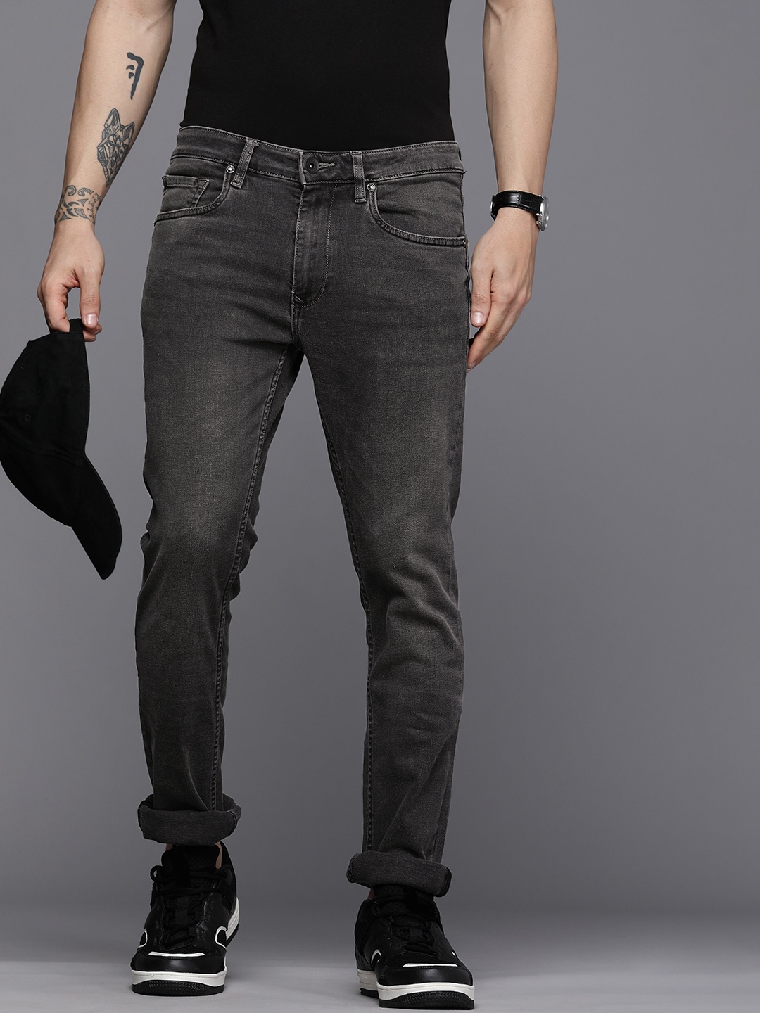 

Louis Philippe Jeans Men Black Slim Fit Low-Rise Light Fade Stretchable Jeans