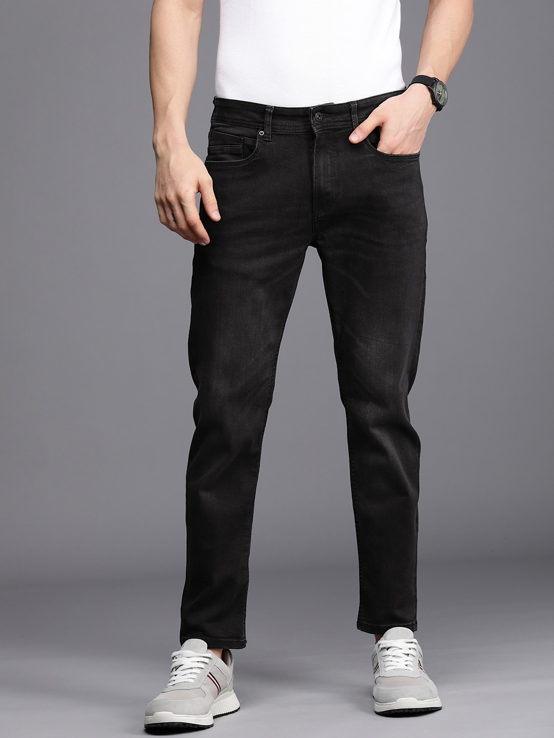 

Louis Philippe Jeans Men Black Smart Skinny Fit Mid-Rise Stretchable Jeans