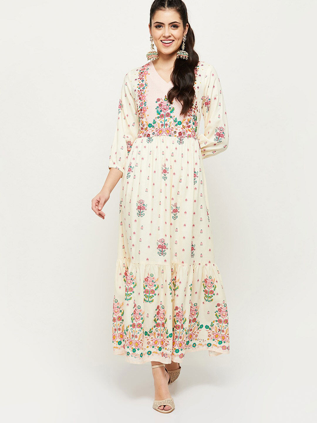 

max Cream-Coloured & pristine Floral Maxi Dress