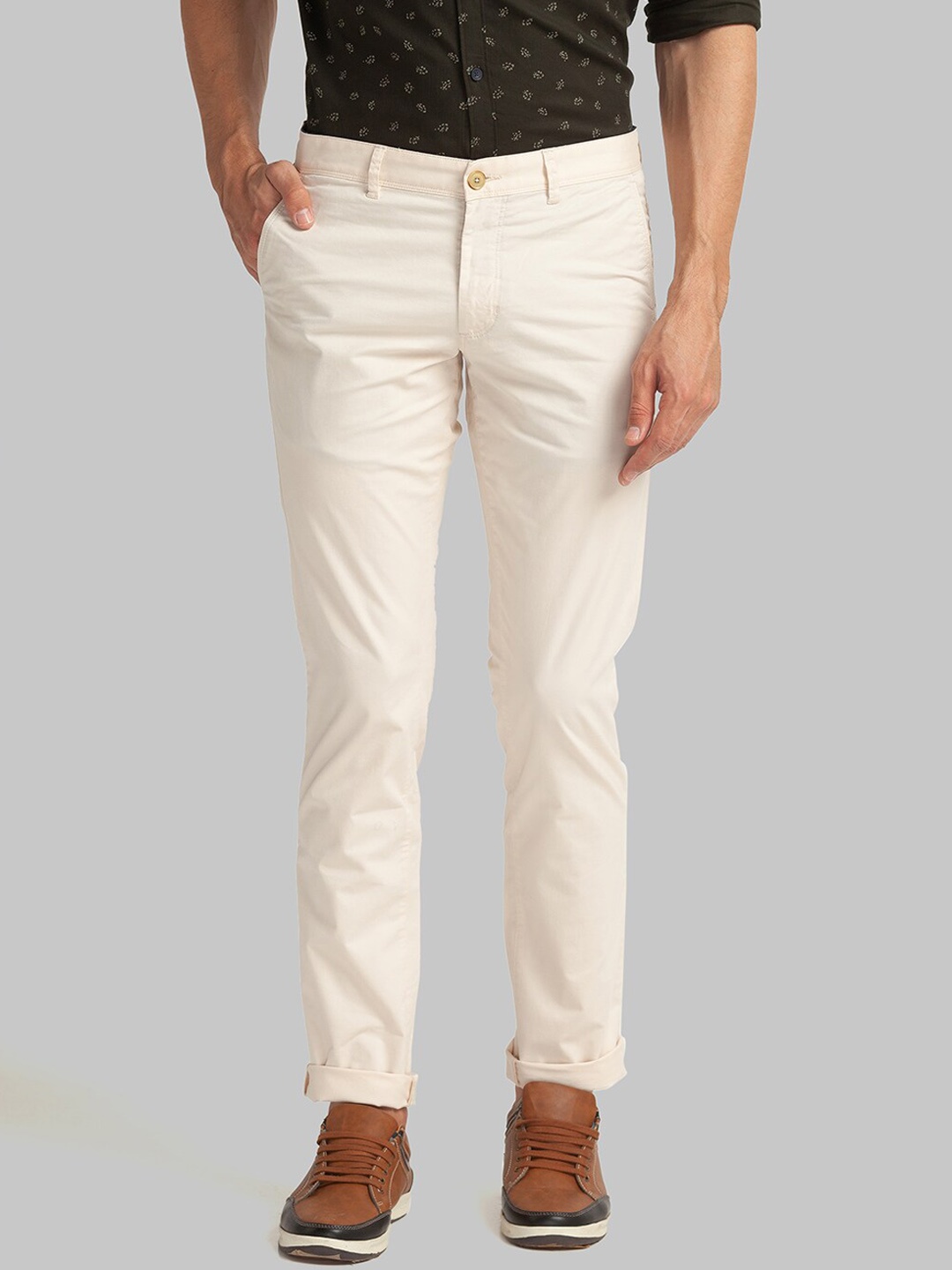 

Parx Men Beige Tapered Fit Trousers