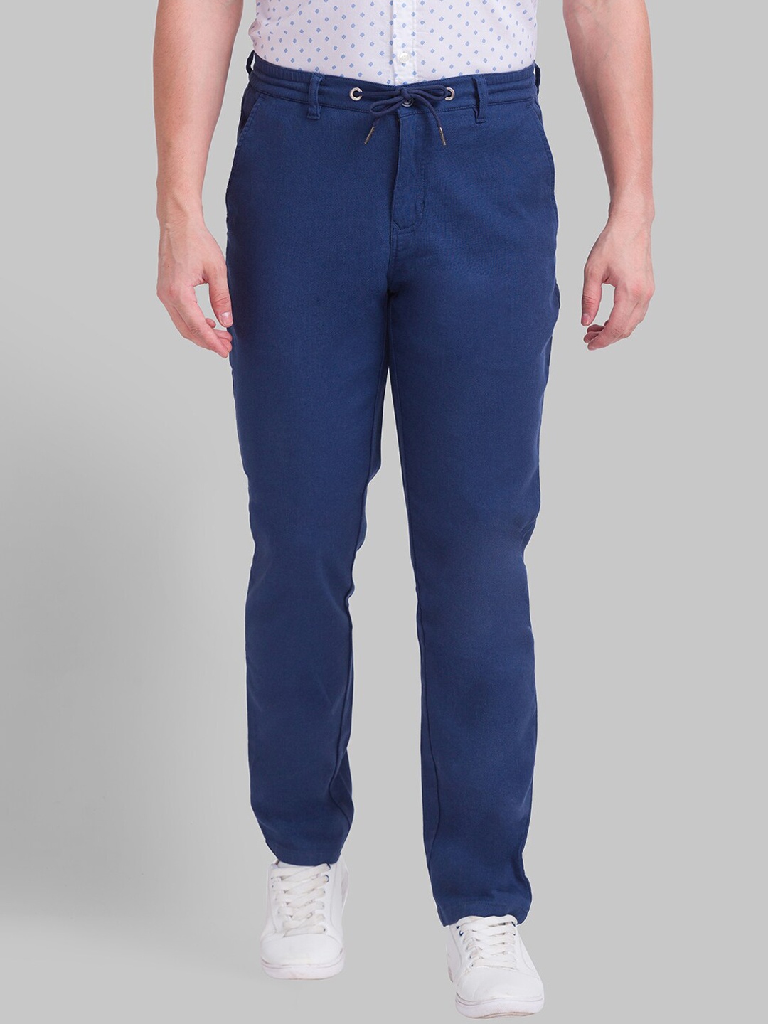 

Parx Men Blue Regular Fit Solid Cotton Trousers