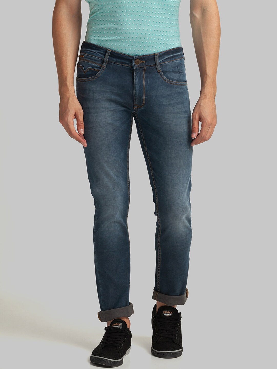 

Parx Men Grey Tapered Fit Light Fade Stretchable Jeans