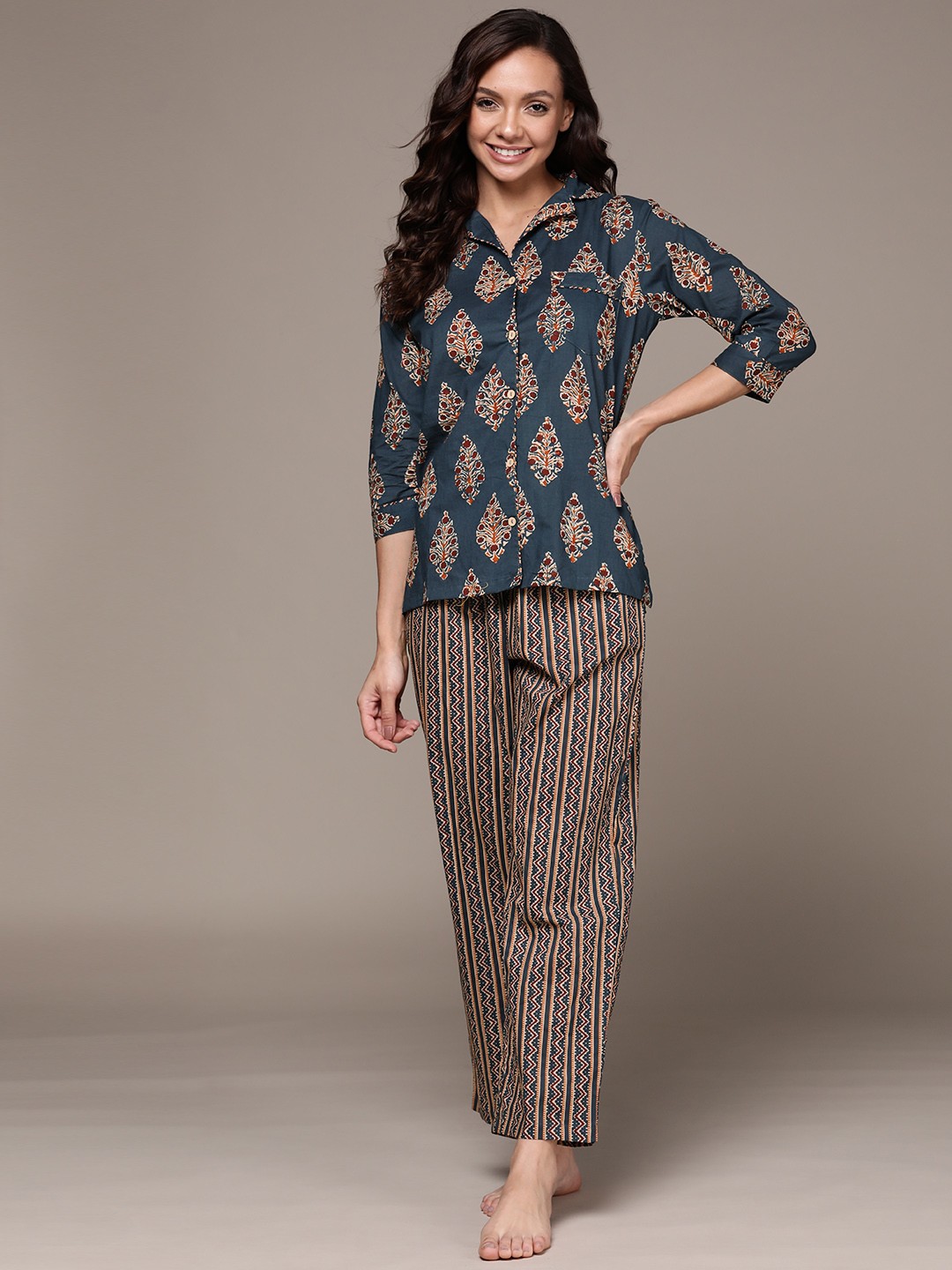 

Anubhutee Women Teal Blue & Maroon Pure Cotton Ethnic Motifs Printed Pyjama Set